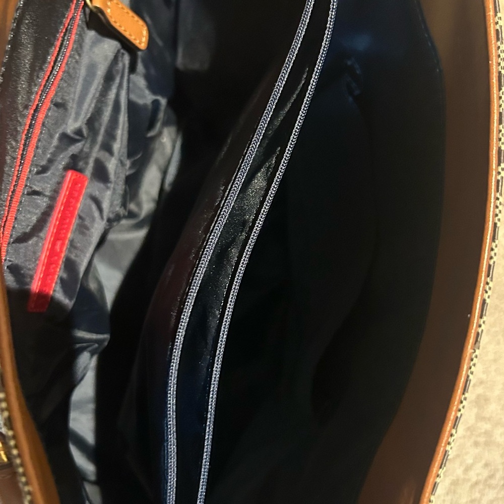 Tommy Hilfiger Geometric Brown and Cream Tote - Picture 9 of 9